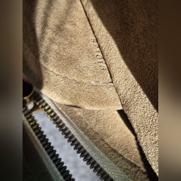 *SOLD* LV Murakami Black Monogram Priscilla bag w/COA - Picture 8 of 12